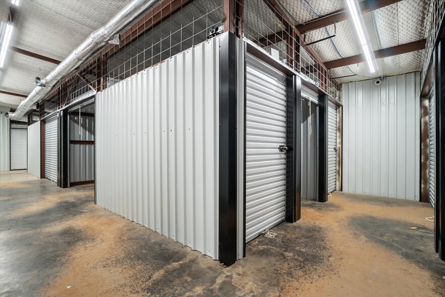 12431 US Highway 80, Fruitvale, TX for sale - Interior Photo - Image 3 of 31