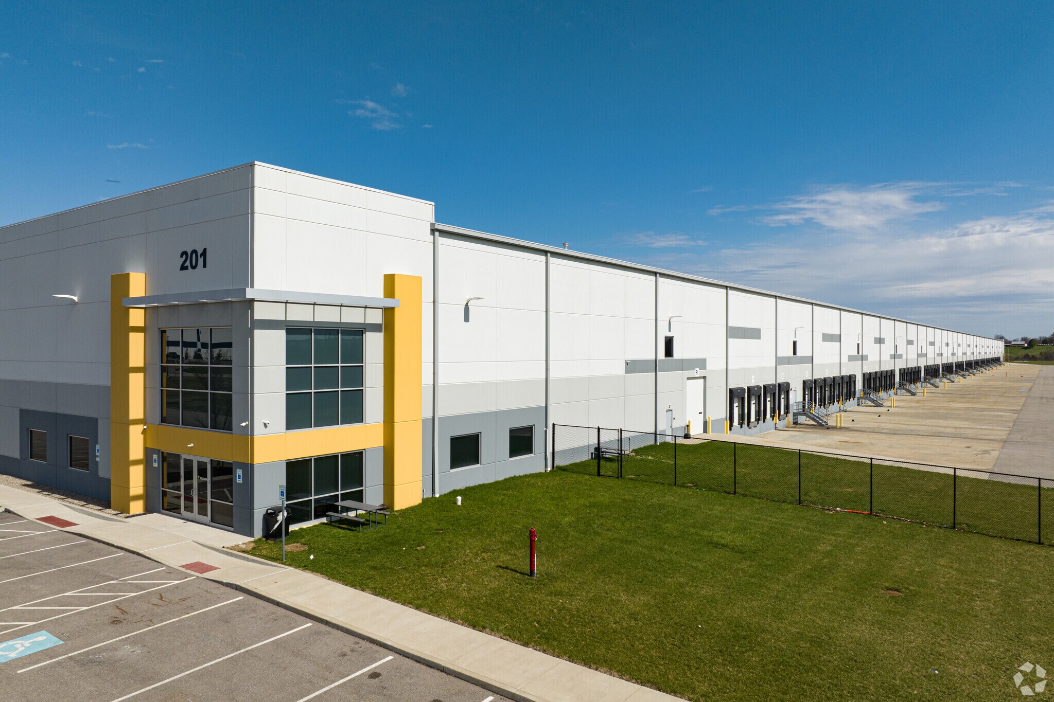 201 Richard Knock Hwy, Walton, KY à louer Photo du bâtiment- Image 1 de 41