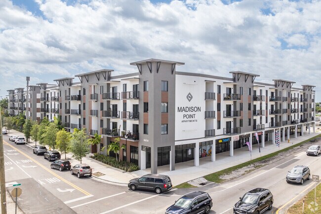 Plus de détails pour 26215 S Dixie Hwy, Homestead, FL - Bureau/Commerce de détail, Commerce de détail à louer