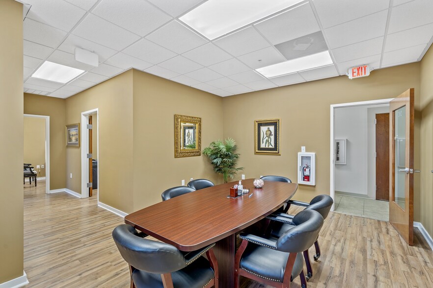 497 Bramson Ct, Mount Pleasant, SC for lease - Building Photo - Image 3 of 25