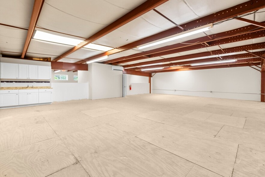 4900-4910 Quality Dr, Fredericksburg, VA for lease - Interior Photo - Image 3 of 7