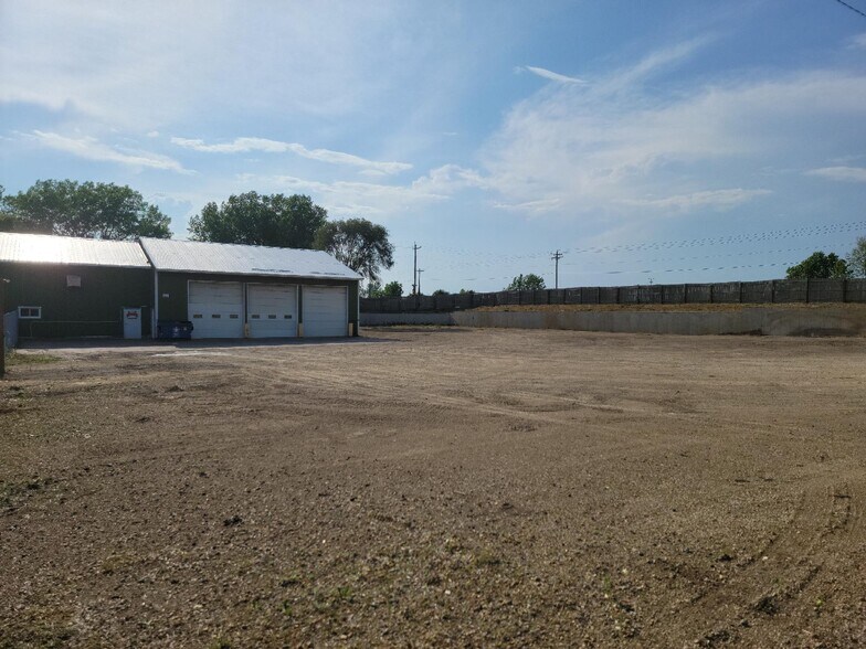 1315 Maras St S, Shakopee, MN à louer - Photo du bâtiment - Image 1 de 5