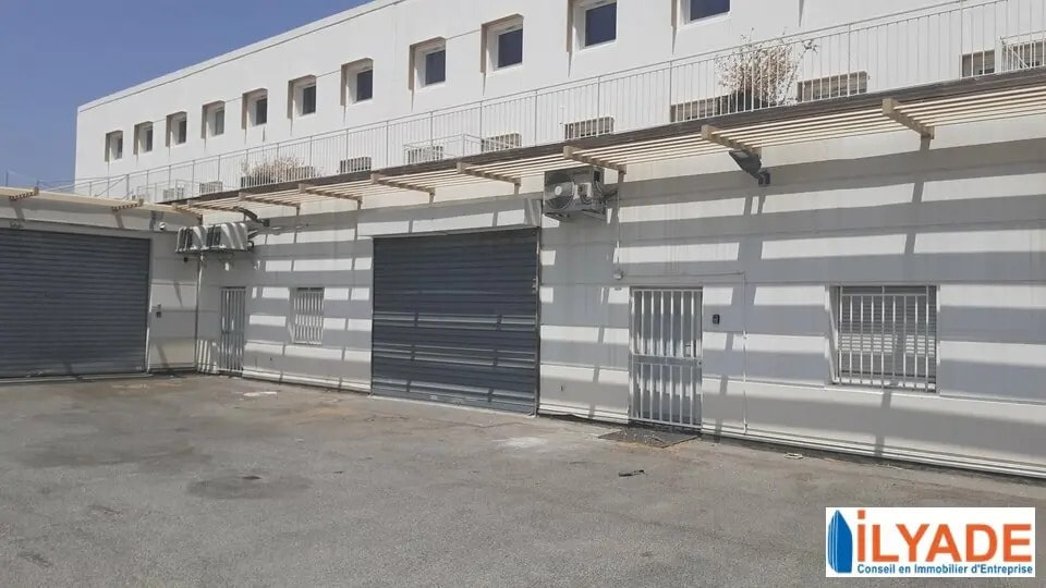 Flex in Marseille for lease - Building Photo - Image 2 of 7