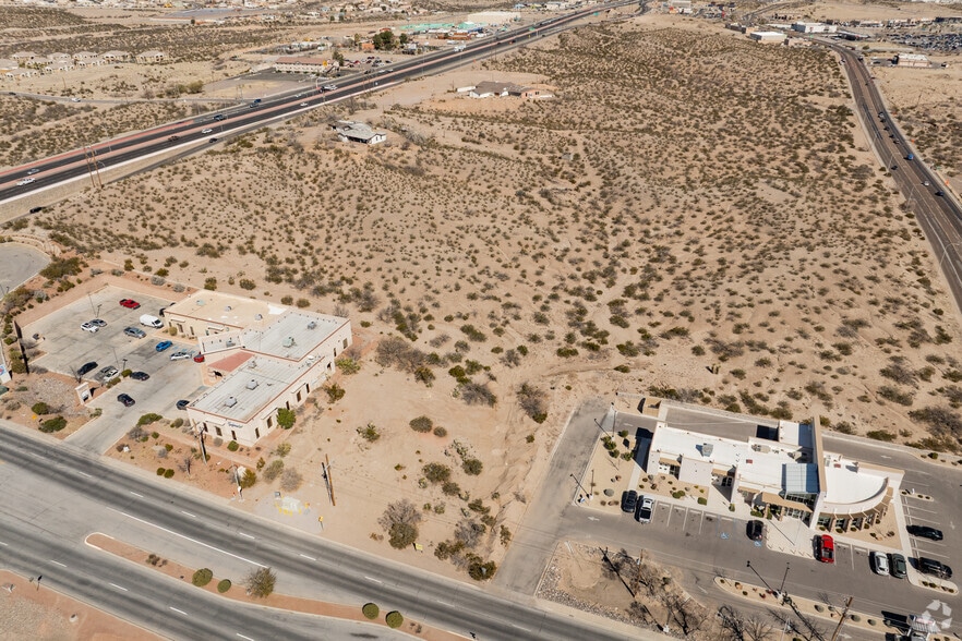 N Roadrunner Pky, Las Cruces, NM for sale - Primary Photo - Image 1 of 5