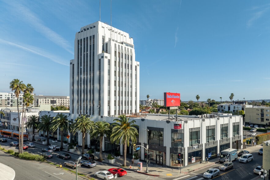 5400-5420 Wilshire Blvd, Los Angeles, CA for lease - Primary Photo - Image 1 of 45