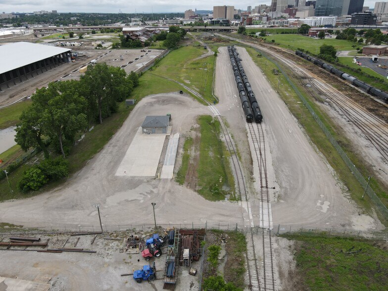 600 E Independence St, Tulsa, OK à louer - Aérien - Image 2 de 4