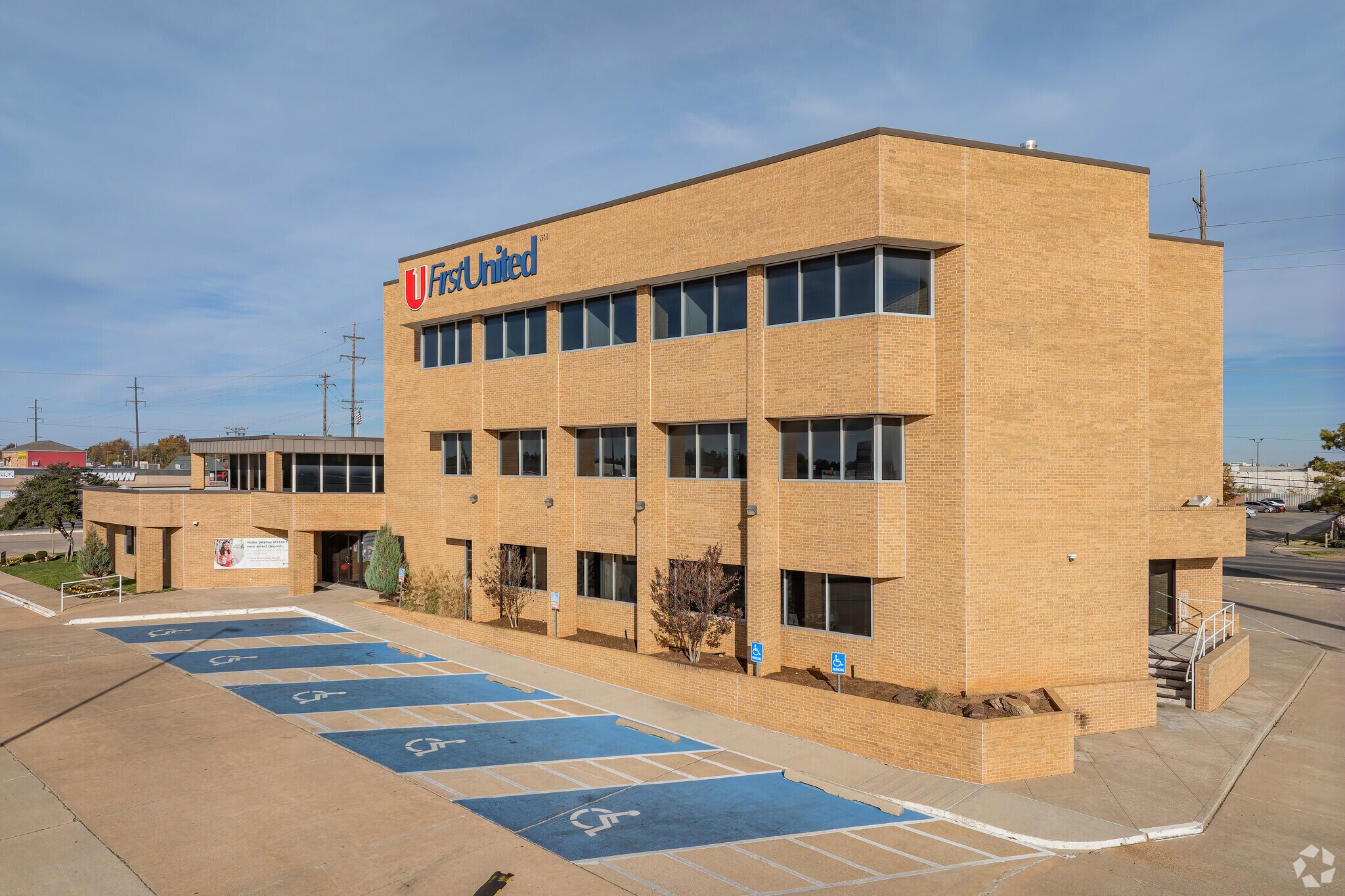 6000 S Western Ave, Oklahoma City, OK à louer Photo du bâtiment- Image 1 de 22