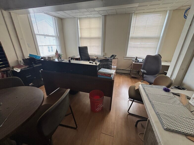 523 Columbus Ave, Trenton, NJ à louer - Photo du bâtiment - Image 2 de 4
