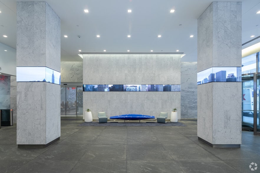 575 Fifth Ave, New York, NY for lease - Lobby - Image 2 of 30