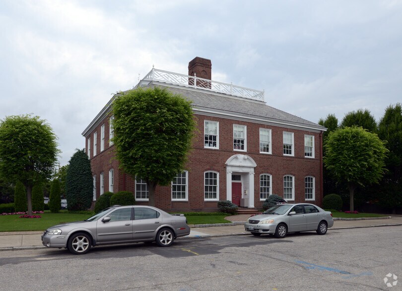 6 Mutual Pl, Providence, RI à louer - Photo du bâtiment - Image 2 de 11