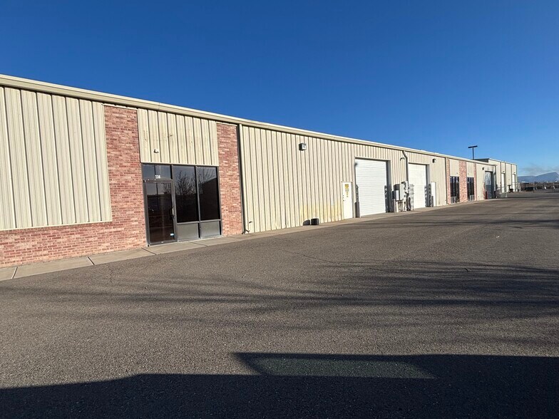 738 Scarlet St, Grand Junction, CO à louer - Photo du bâtiment - Image 2 de 8