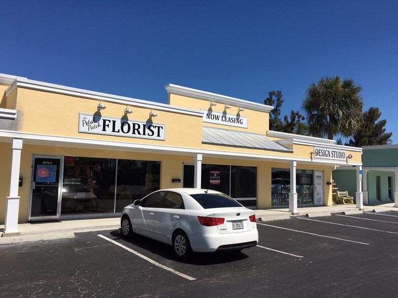 12715 Mcgregor Blvd, Fort Myers, FL à vendre - Photo du bâtiment - Image 2 de 11