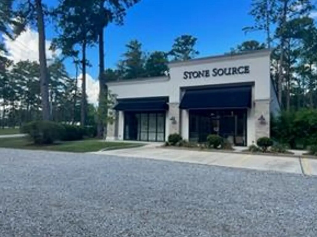 2107 W 21st Ave, Covington, LA for lease Primary Photo- Image 1 of 9