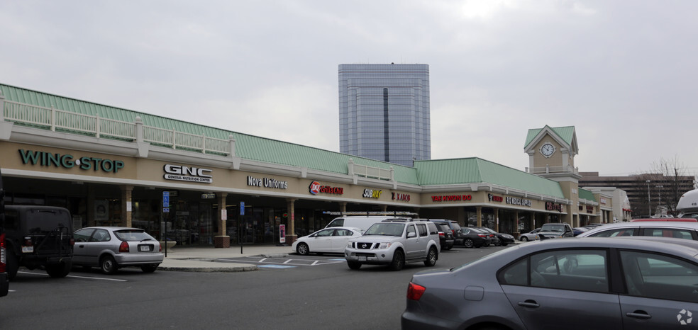 3501-3541 S Jefferson St, Falls Church, VA for sale - Primary Photo - Image 1 of 1