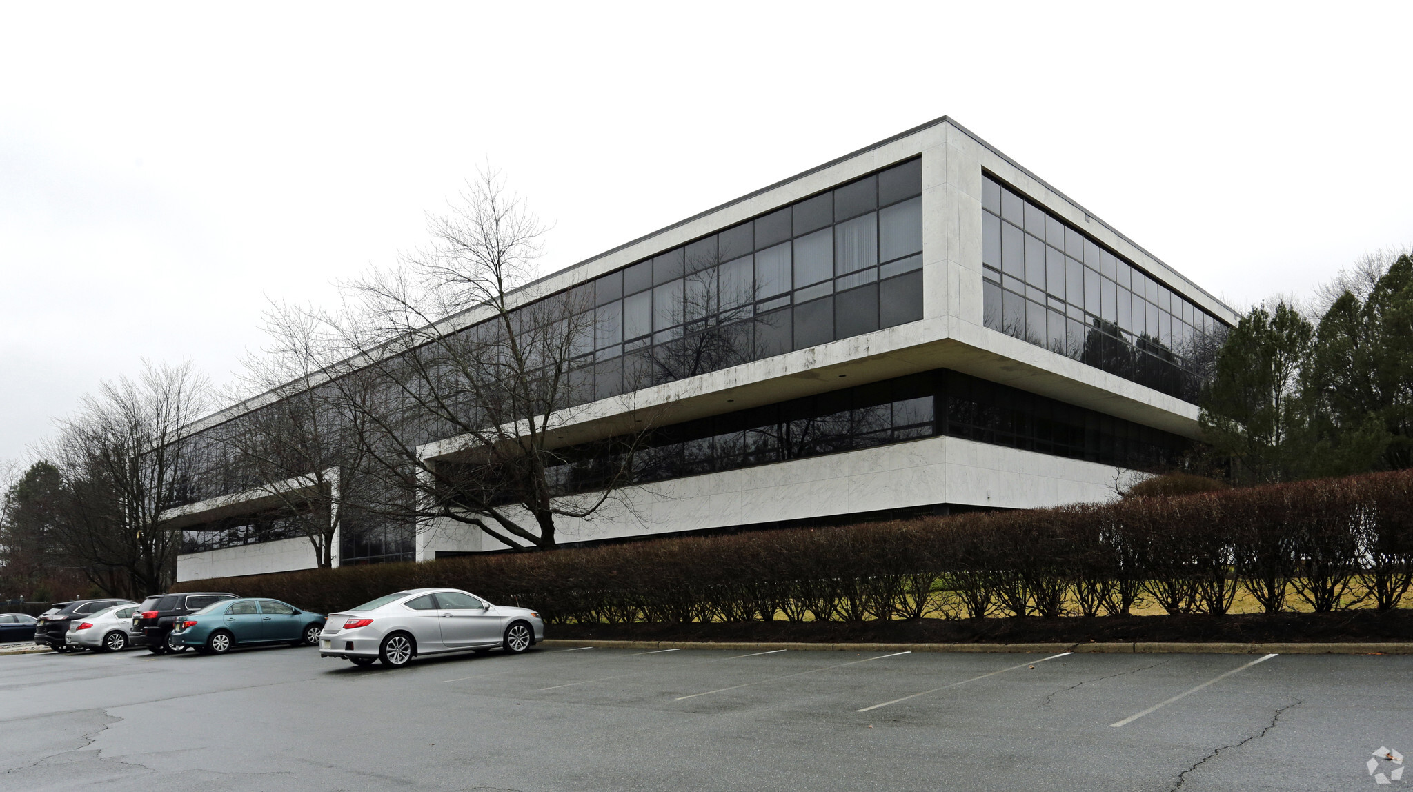 135 Chestnut Ridge Rd, Montvale, NJ for lease Building Photo- Image 1 of 10