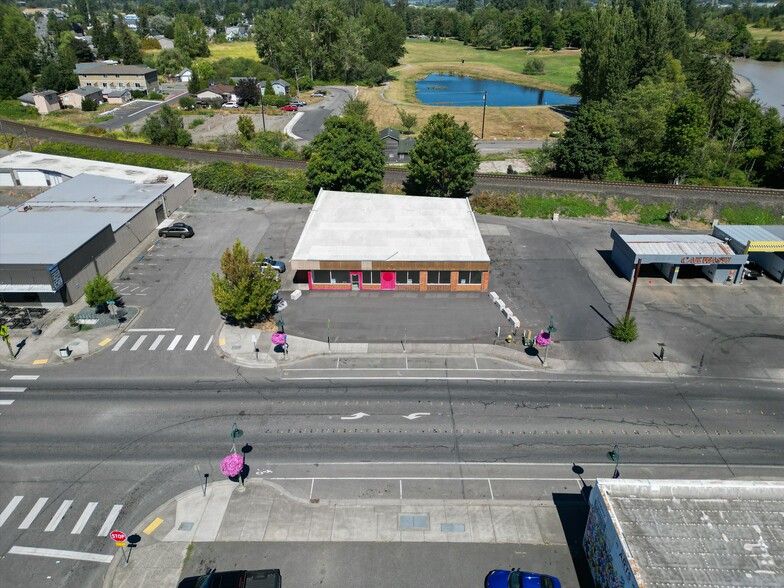 1990 Main St, Ferndale, WA à vendre - Photo du bâtiment - Image 2 de 18