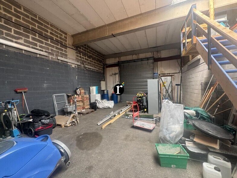 Industrial in Lille for lease - Interior Photo - Image 1 of 4