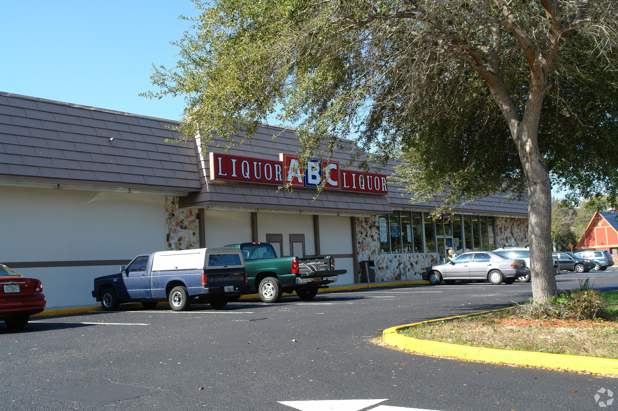 1506 S Ridgewood Ave, Daytona Beach, FL for sale Primary Photo- Image 1 of 1