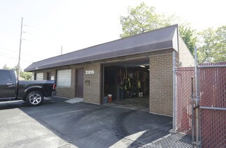 Plus de détails pour 2819 Pond Rd, Ronkonkoma, NY - Commerce de détail à vendre