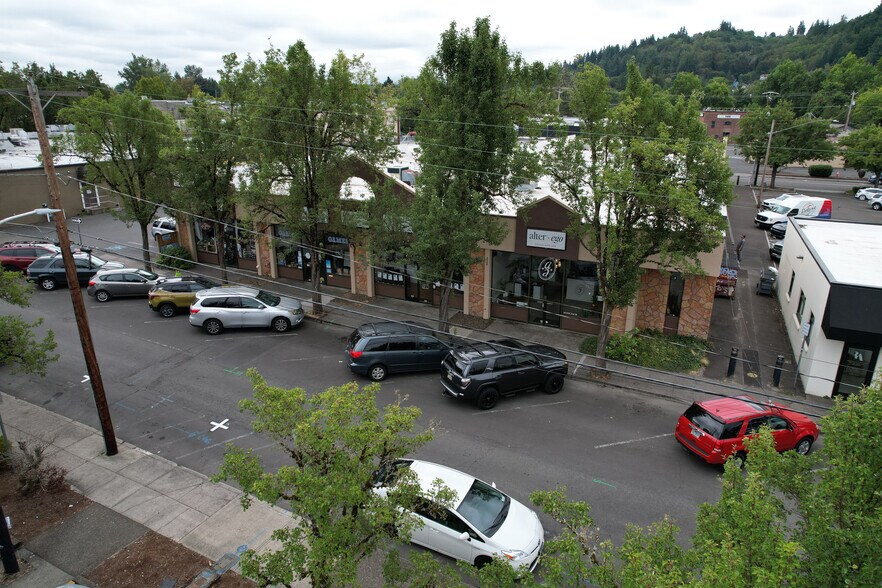 20 NW 2nd St, Gresham, OR à vendre - Photo du bâtiment - Image 2 de 10