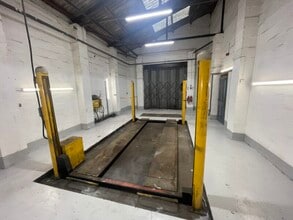 29-31 Leat St, Tiverton à louer Photo intérieure- Image 2 de 2