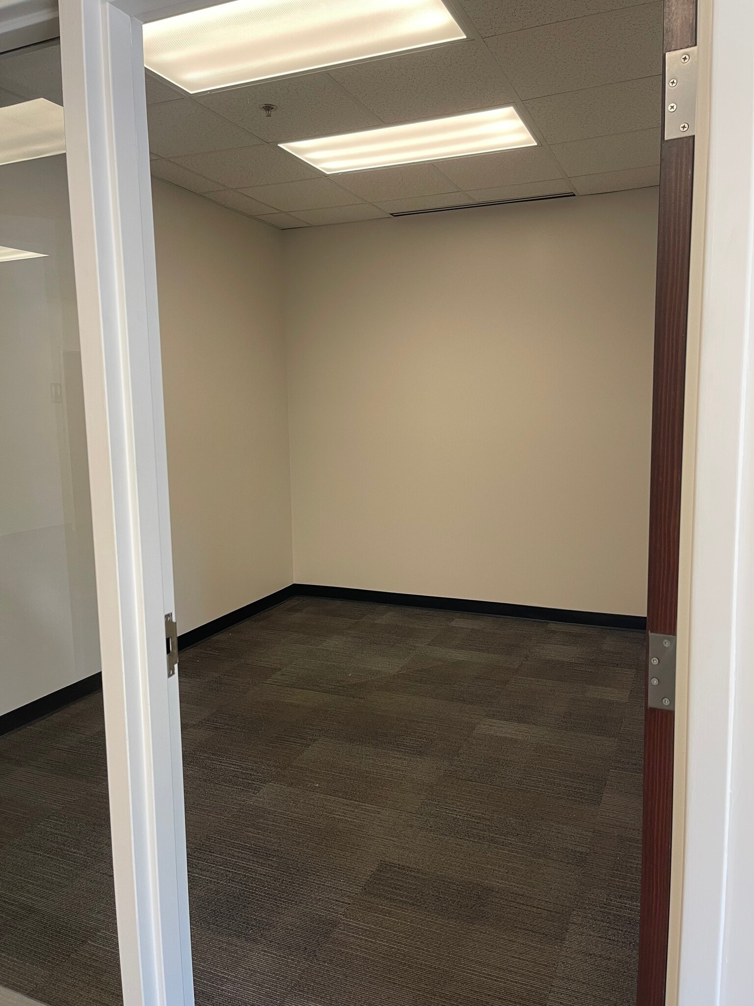 665 Highway 74 S, Peachtree City, GA for lease Interior Photo- Image 1 of 3