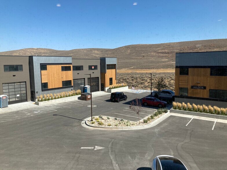 4376 Forestdale Dr, Park City, UT à louer - Photo du bâtiment - Image 3 de 5