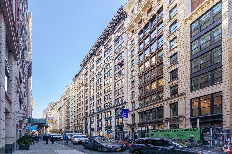 22 W 21st St, New York, NY for sale - Building Photo - Image 1 of 1