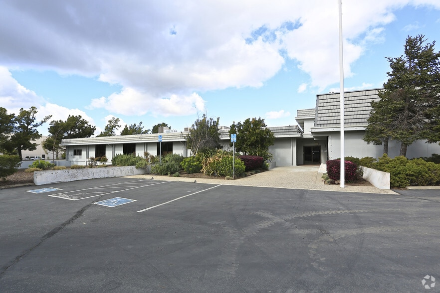 19 Davis Dr, Belmont, CA for lease - Primary Photo - Image 1 of 13