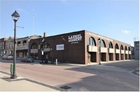 55 Dickson St, Cambridge, ON à vendre - Photo du bâtiment - Image 2 de 13