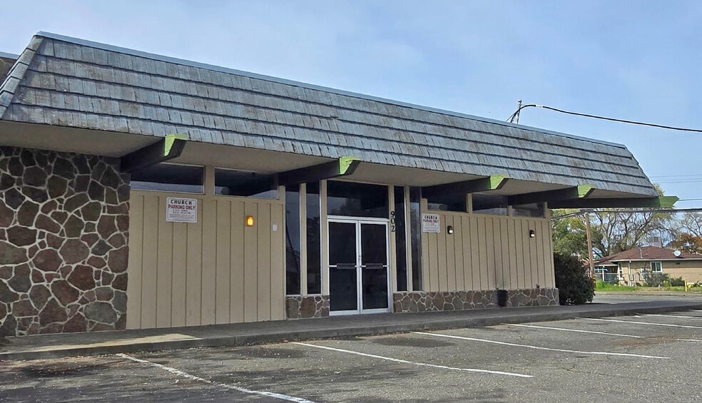 902 Oak Ln, Rio Linda, CA for lease - Building Photo - Image 3 of 8