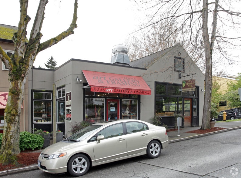 2701-2703 E Madison St, Seattle, WA for lease - Primary Photo - Image 1 of 8