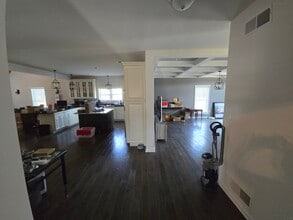 84-96 Salt Creek Dr, Dover, DE for lease Interior Photo- Image 2 of 12