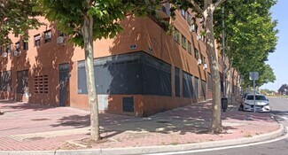 Plus de détails pour Calle Dehesa de Vicálvaro, 11, Madrid - Commerce de détail à louer