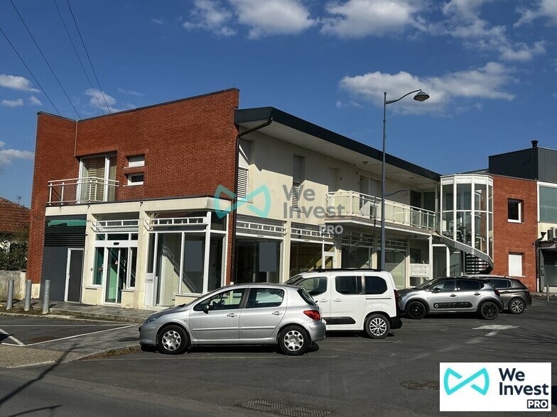 Retail in Tinqueux for lease - Building Photo - Image 1 of 5