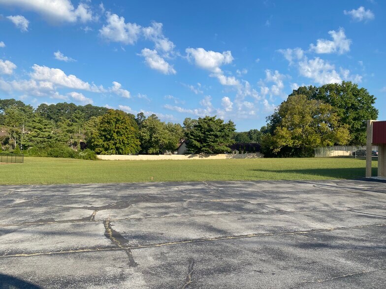 6795 Lee Hwy, Chattanooga, TN à vendre - Photo du bâtiment - Image 2 de 6