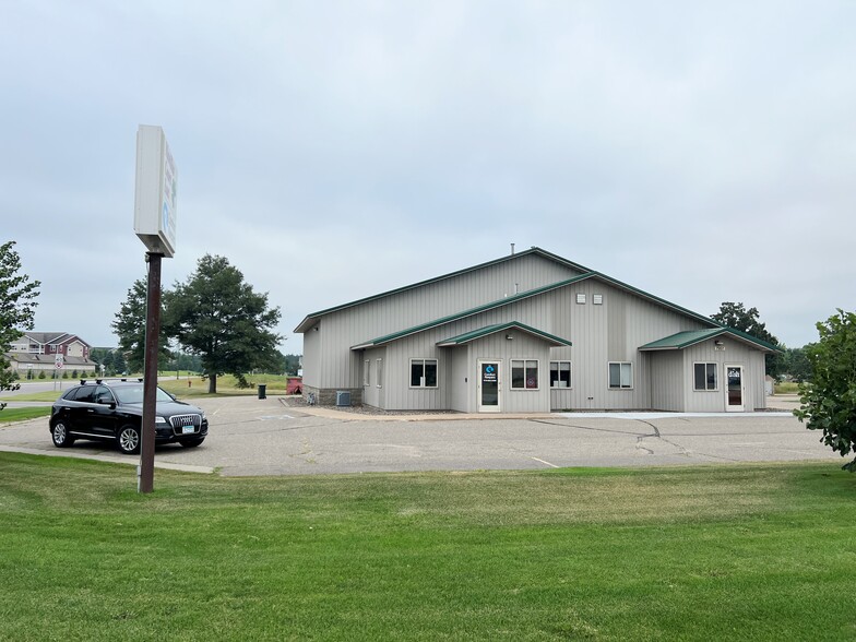 7957 College Rd, Baxter, MN for sale - Building Photo - Image 1 of 1