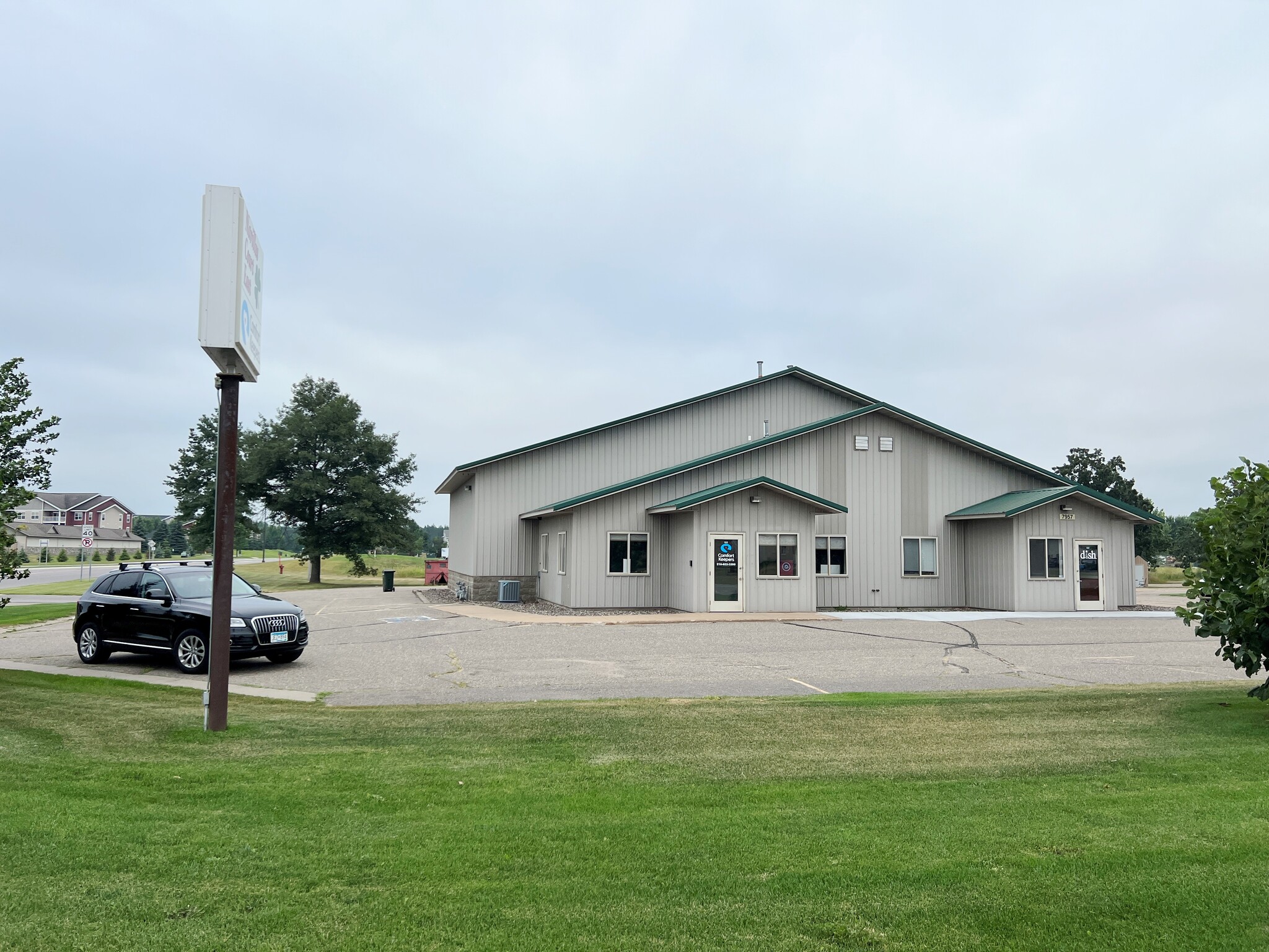 7957 College Rd, Baxter, MN for sale Primary Photo- Image 1 of 1