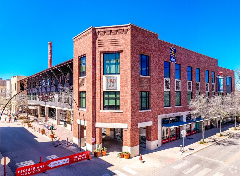 303 Pearl Pky, San Antonio, TX à louer - Photo principale - Image 1 de 3