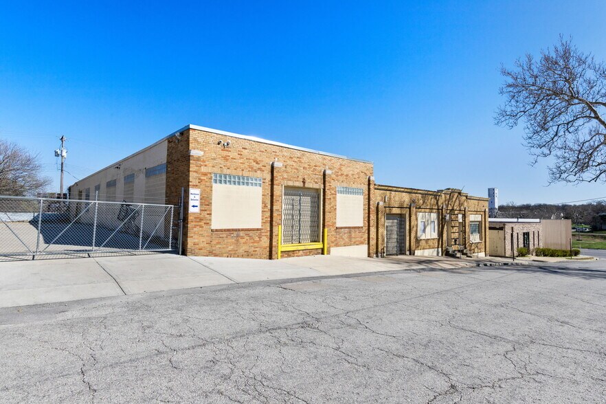 1425 Agnes Ave, Kansas City, MO à louer - Photo du bâtiment - Image 2 de 16