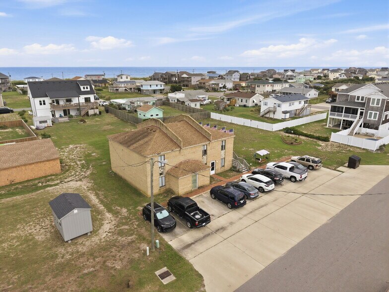 3207 Briggs St, Kill Devil Hills, NC à vendre - Photo du bâtiment - Image 3 de 36