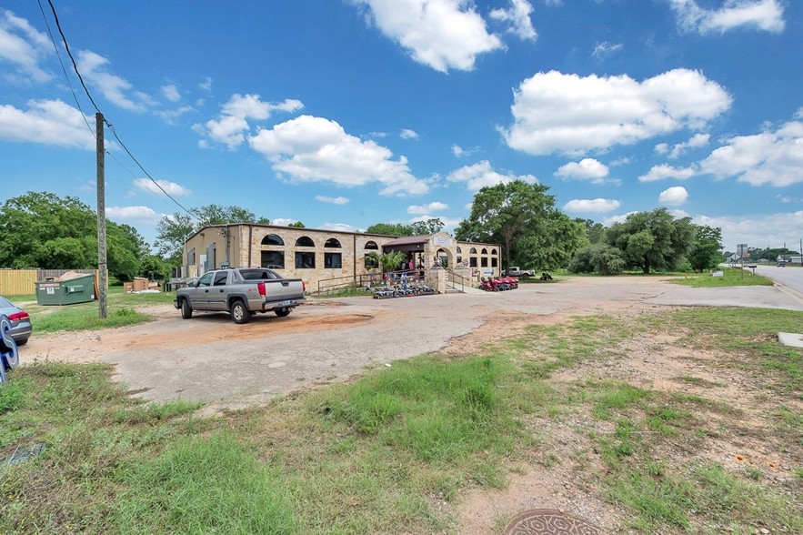 1614 Highway 36, Sealy, TX for sale - Building Photo - Image 1 of 1