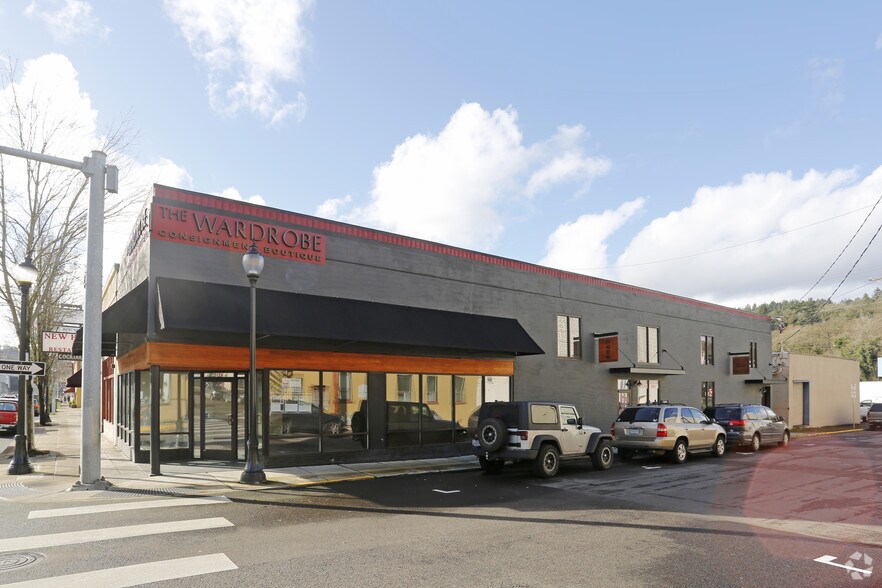 517 Main St, Oregon City, OR à louer - Photo principale - Image 1 de 3