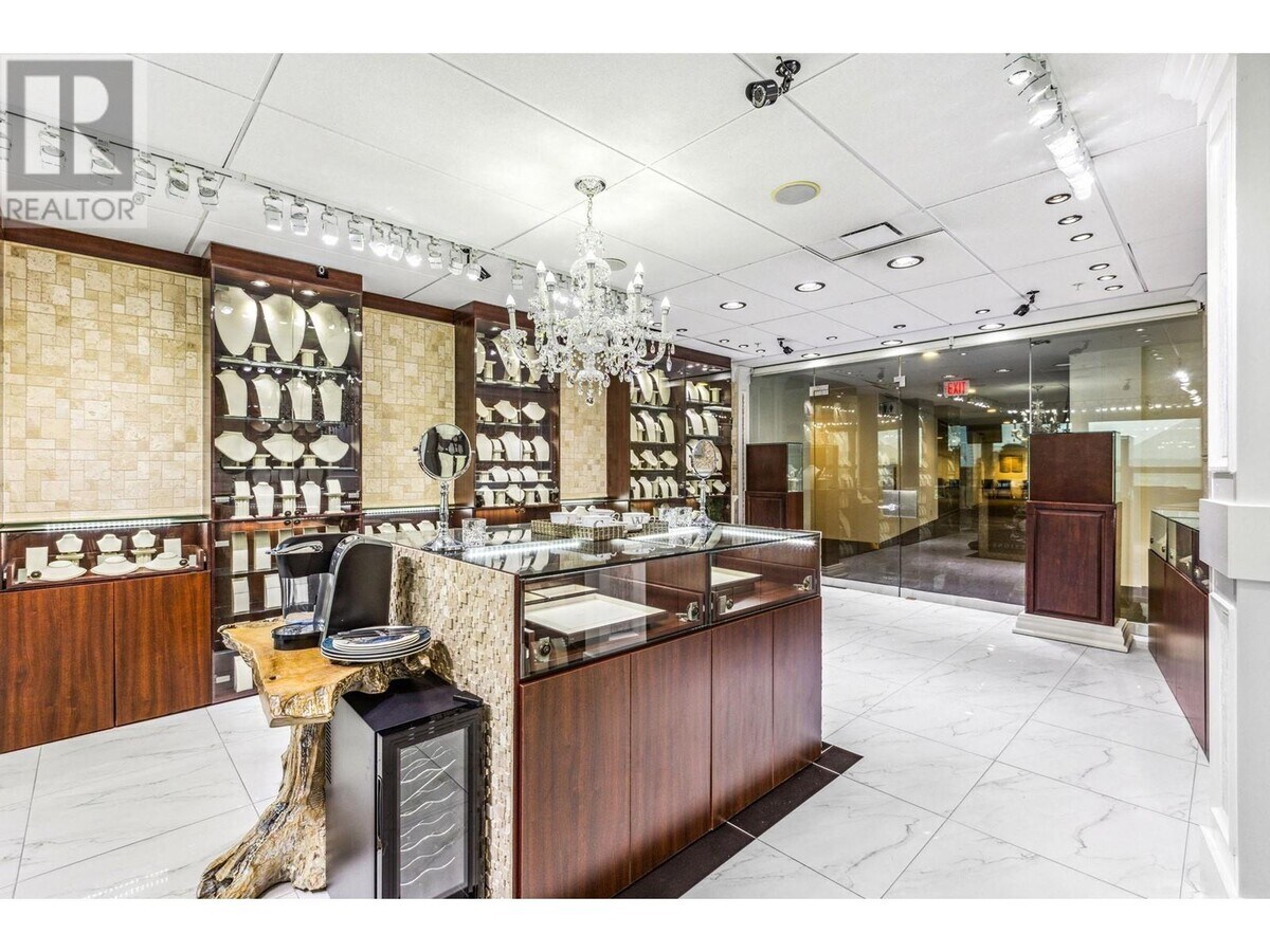 4000 No. 3 Rd, Richmond, BC V6X 0J8 - Unit 5230 -  - Interior Photo - Image 1 of 9