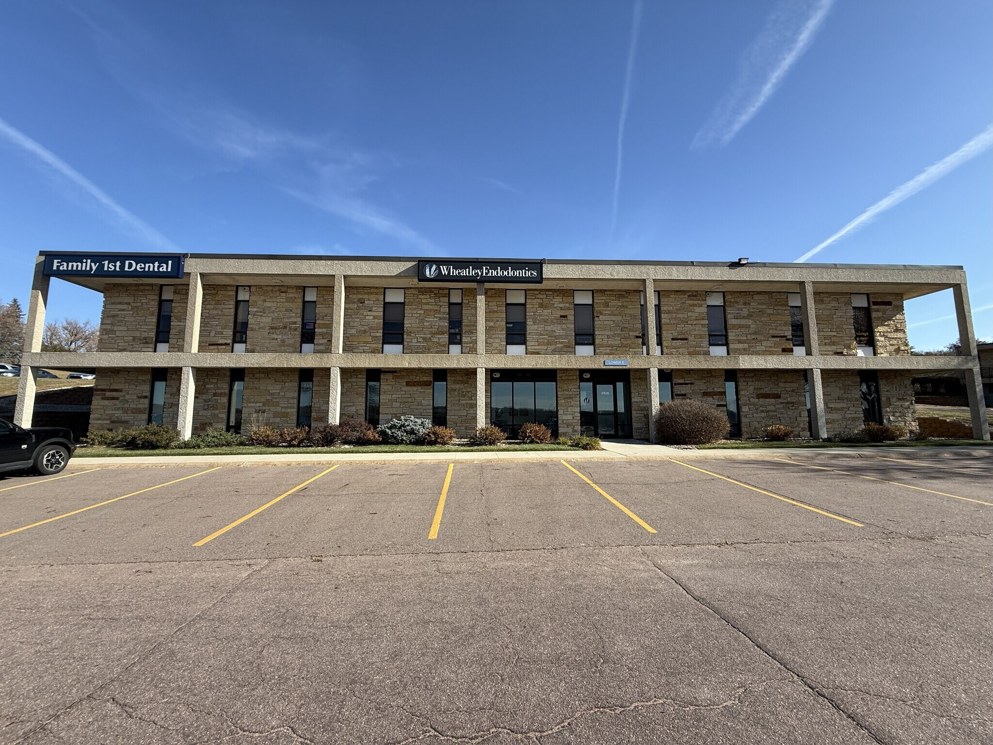 2928 Hamilton Blvd, Sioux City, IA for lease Building Photo- Image 1 of 2