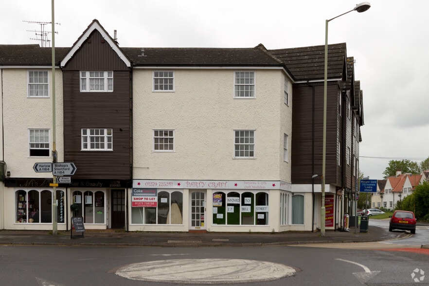 121 London Rd, Sawbridgeworth à vendre - Photo du bâtiment - Image 2 de 5