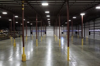 1381 Partnership Dr, Ashwaubenon, WI for lease Interior Photo- Image 2 of 3