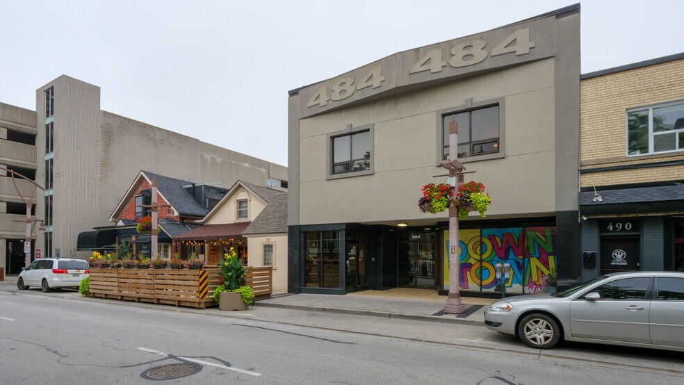 484 Pelissier St, Windsor, ON à vendre - Photo du bâtiment - Image 3 de 36
