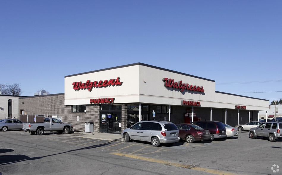 1010 Park Ave, Cranston, RI for lease - Building Photo - Image 1 of 3