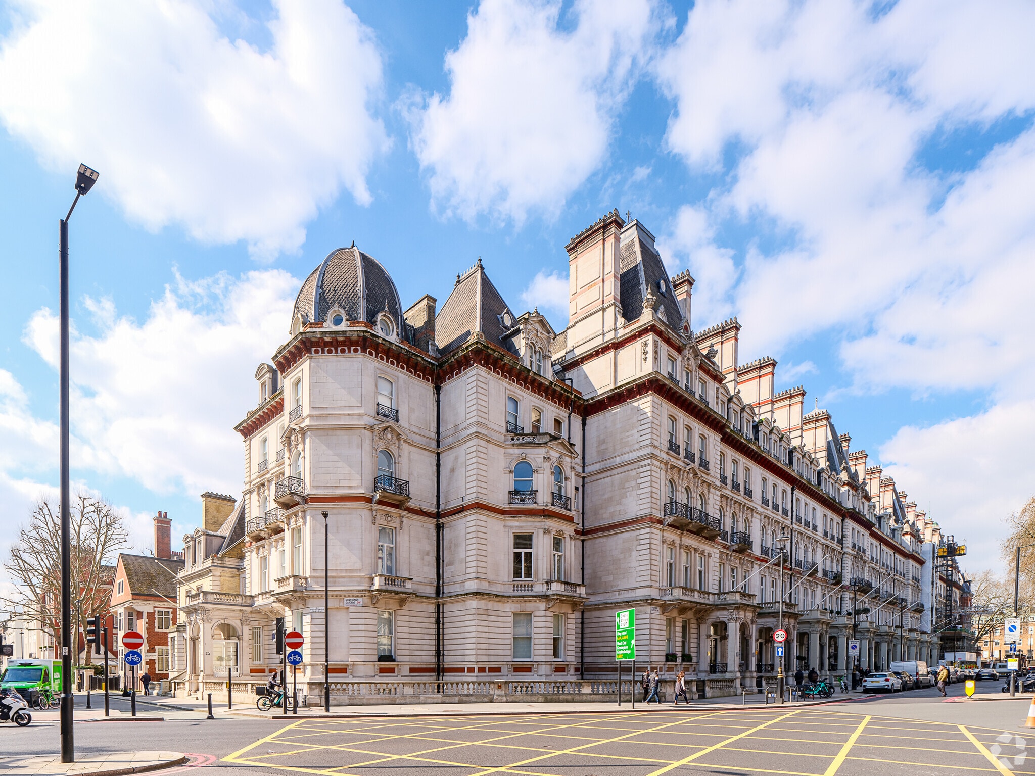 15-17 Grosvenor Gdns, London for lease Primary Photo- Image 1 of 9